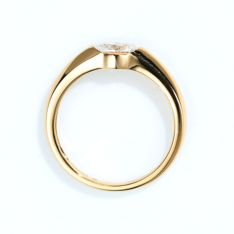 Small Oval Cutting Flush Setting Lab Cultured Diamond Wedding Ring side view
