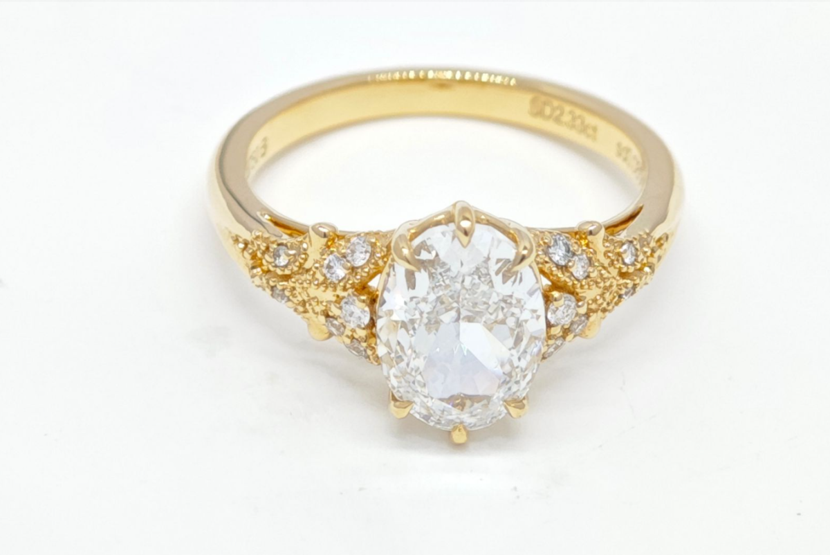 18K Yellow Gold Oval Cut Lab Grown Diamond Engagement Ring