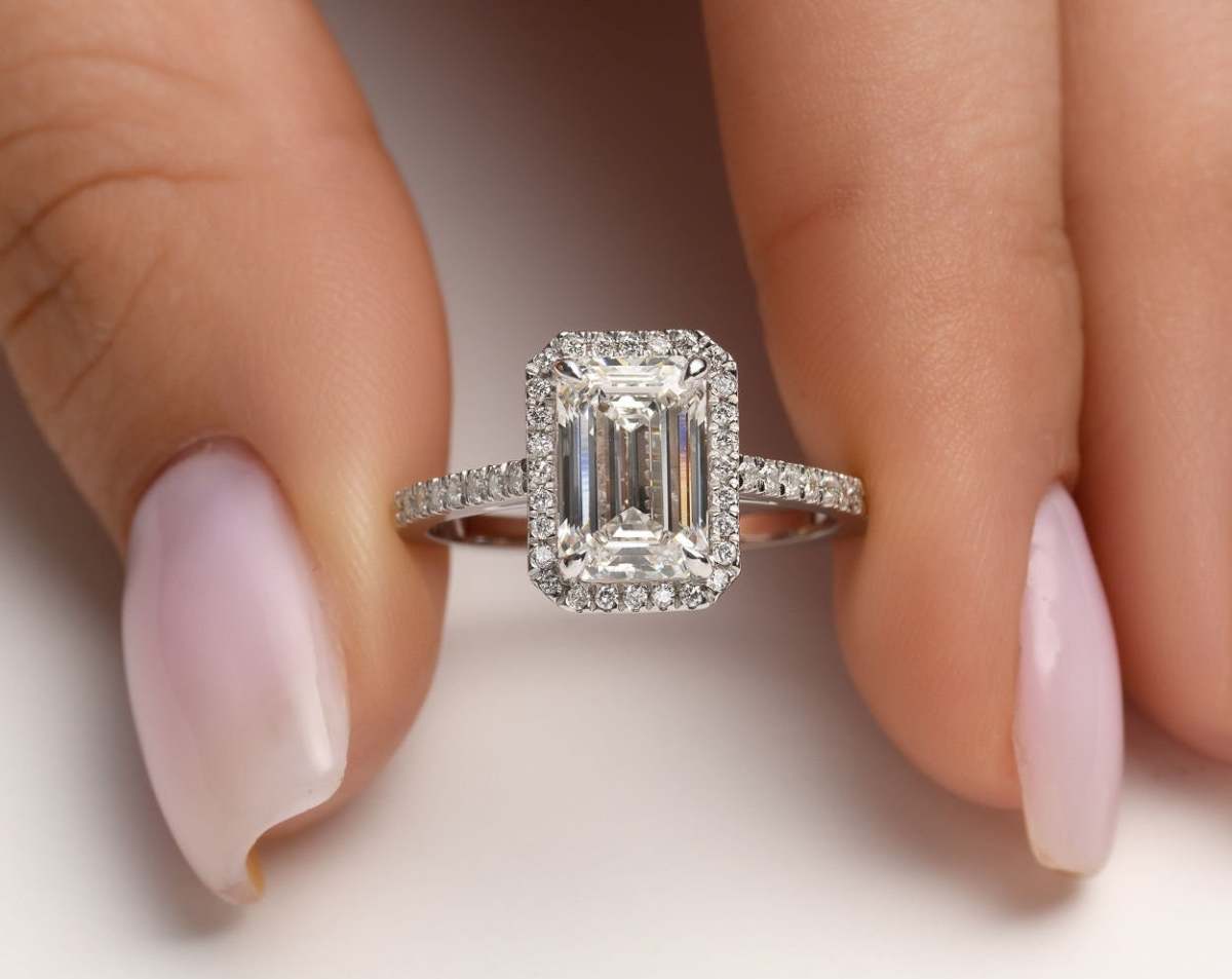 details of Emerald Halo Lab Diamond Engagement Ring Close view