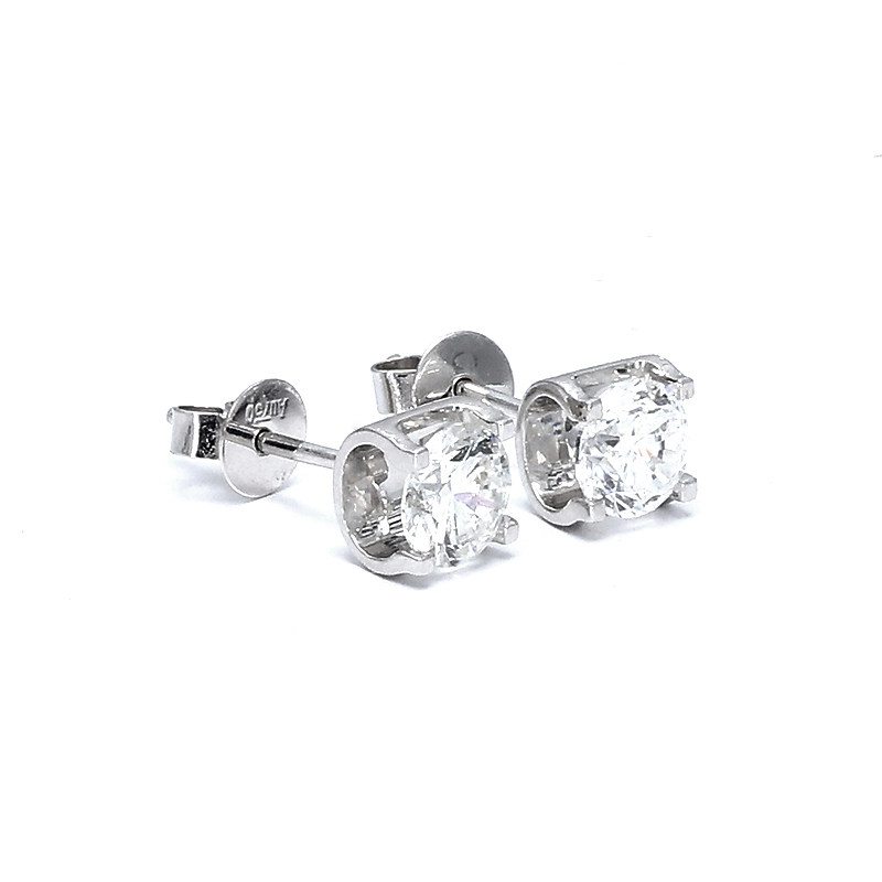 Au 750 Bull Head Solitaire Man Made Diamond White Gold Stud Earrings
