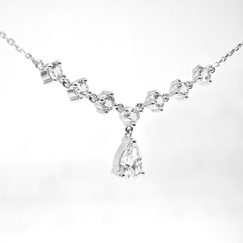 Pear Cut Main Stone Pendant & 7 Round Side Diamonds Vintage Necklace