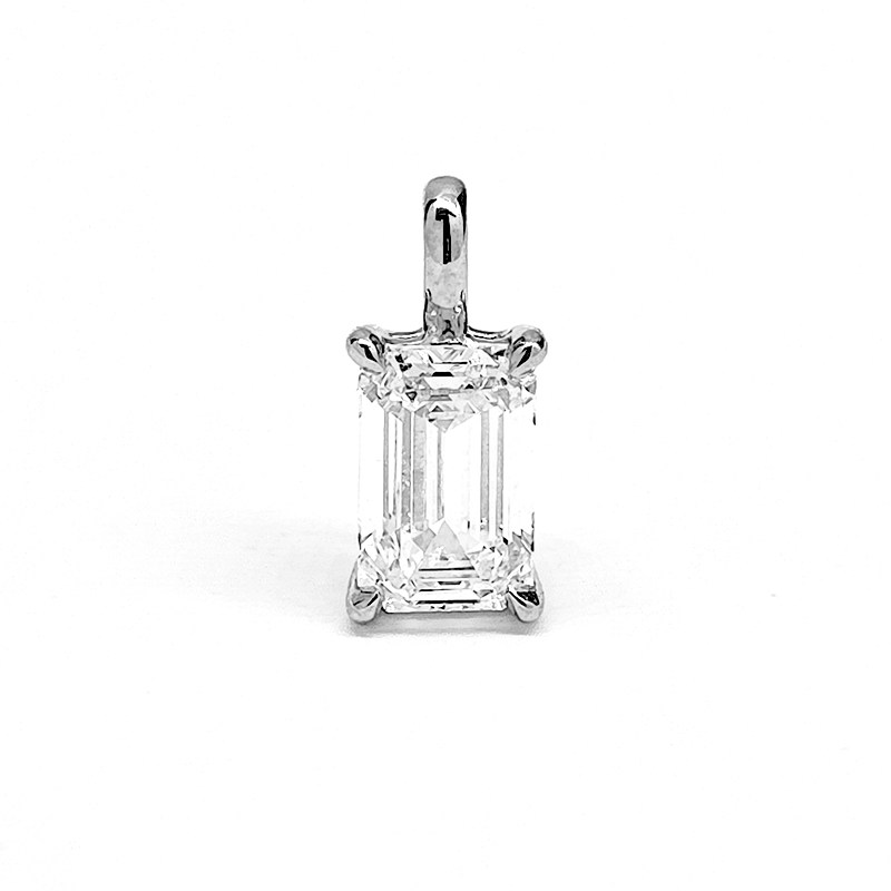 Emerald 4 prongs Cultrued Diamond Pendant