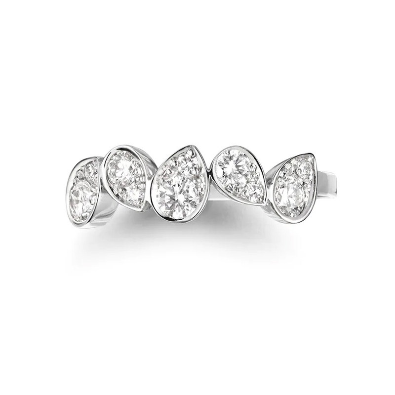 Round Lab Diamonds with 5 Almond Shaped Prong Settings at Shoulders Ring