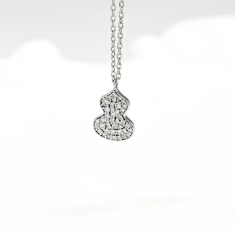 Gourd-Inspired Diamond Necklace