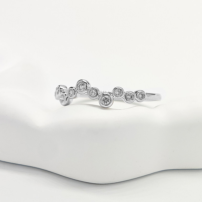 Graduated Bubble Bezel White Gold Synthetic Diamond Contour Stackable Curved Wedding Band details
