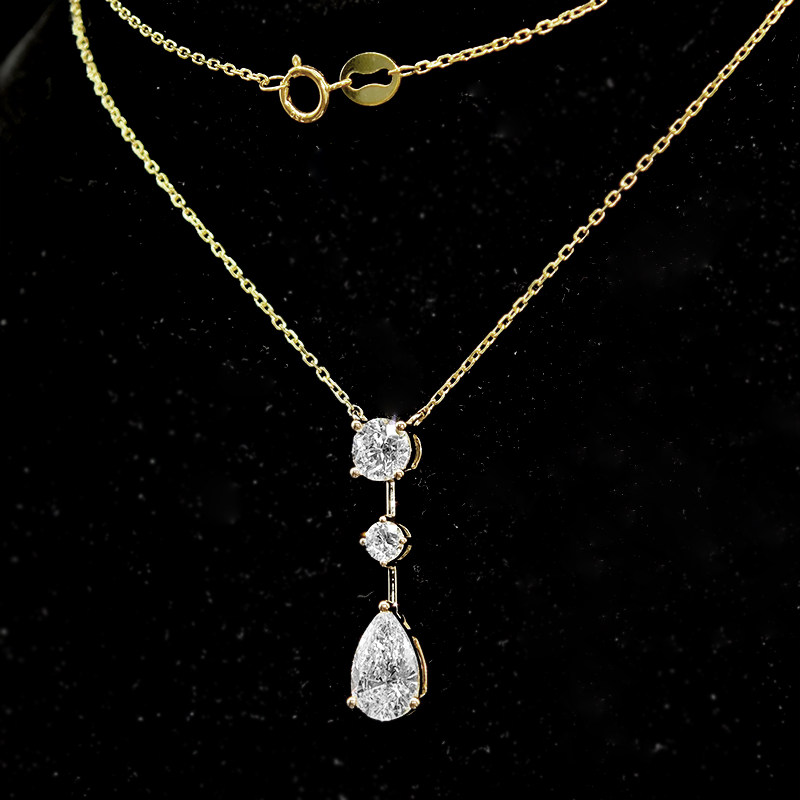 3 Floating Set Stone Drop Pendant Lab Diamond Necklace With Spring Ring wearing effect