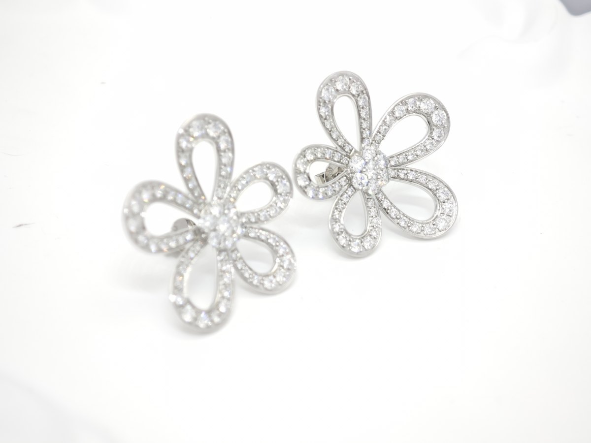 Open Petal Floral Pavé Lab Cultured Diamond Hollow Flower Stud Earrings