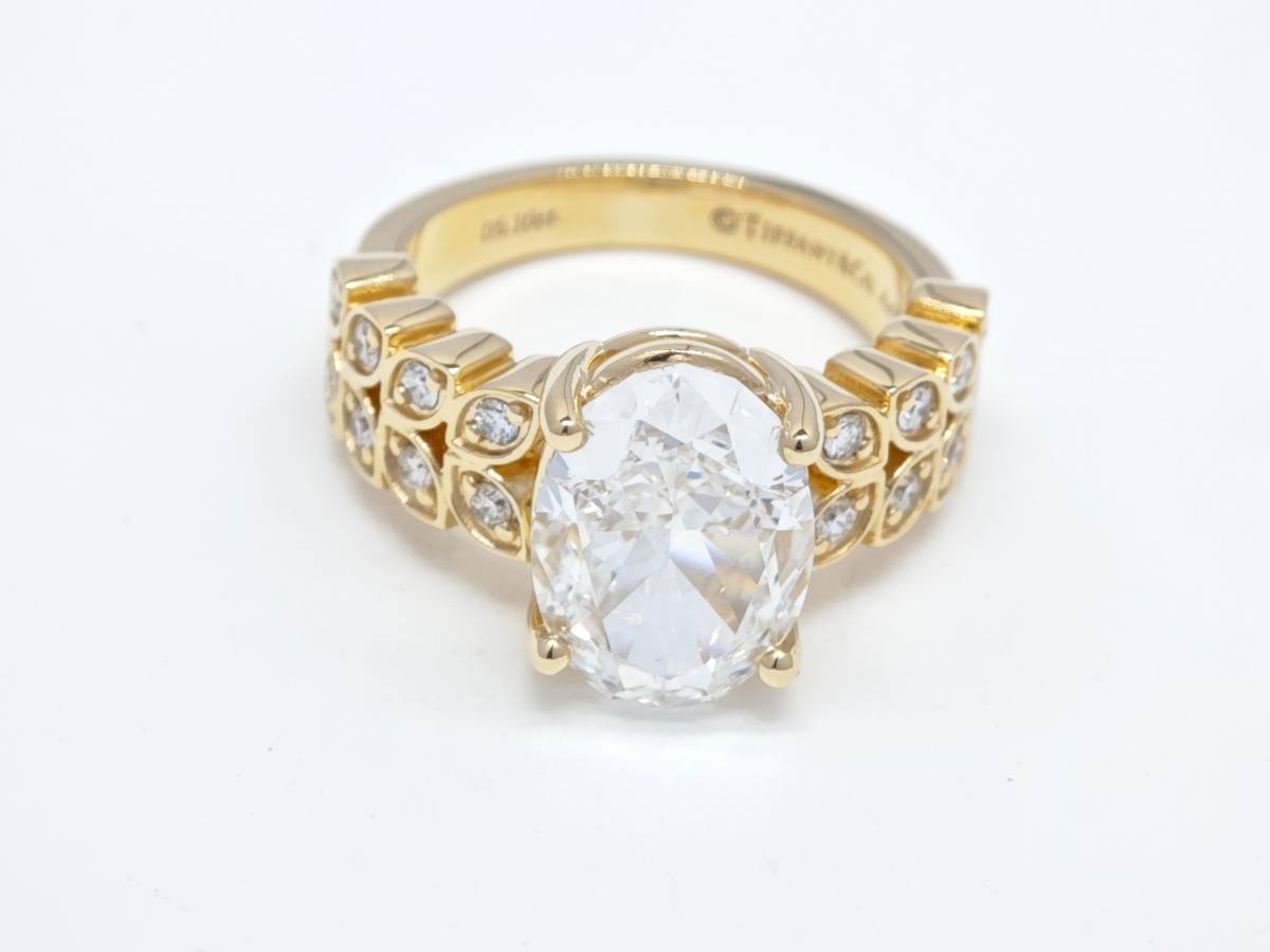Oval Prong Bezel Leaf Motif Shank Manufactured Diamond Vintage Stackable Ring front view