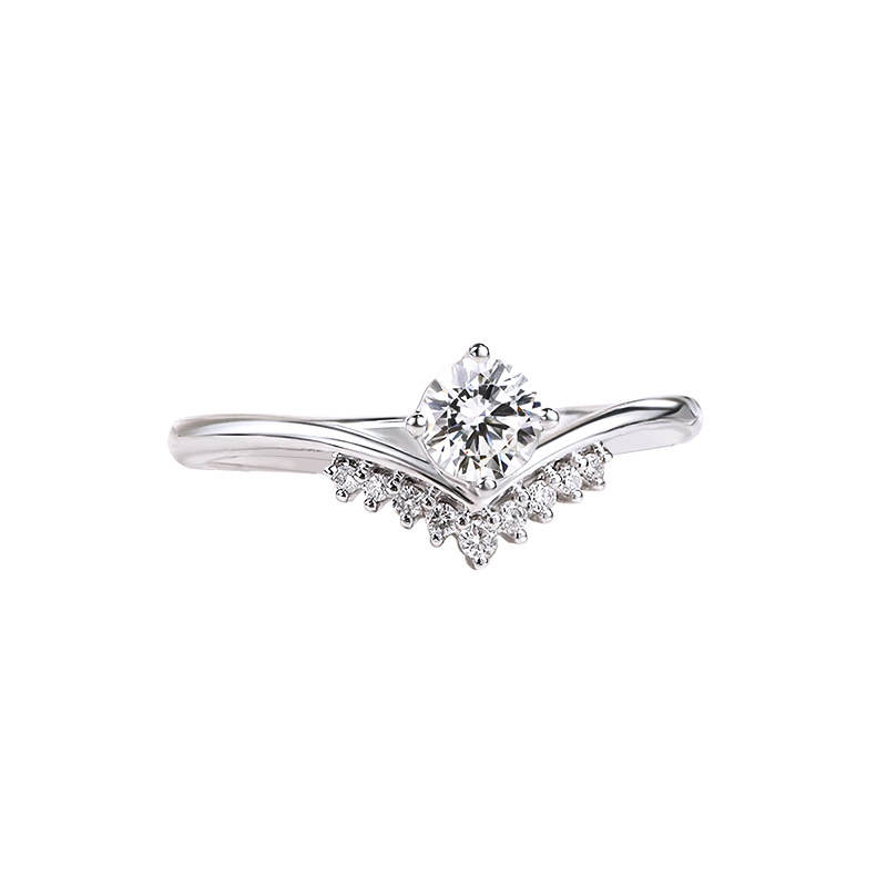 V-Shaped Crown Diamond Ring