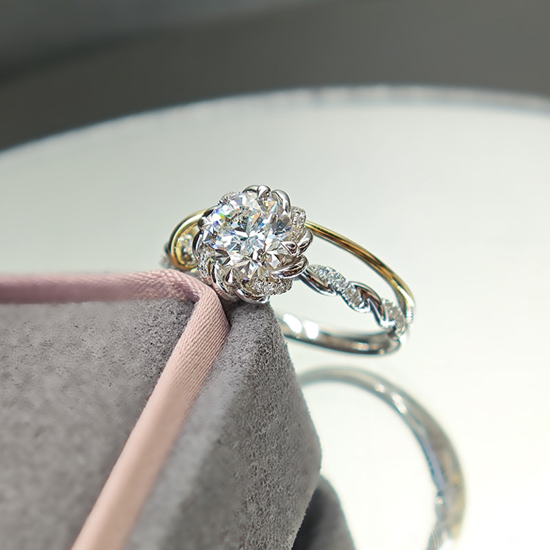 Floral Shaped Main Stone Lab Grown Diamond Ring With Intertwined & Twisted Band details